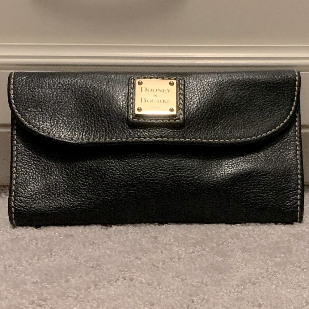 Dooney & Bourke black pebbled leather wallet.